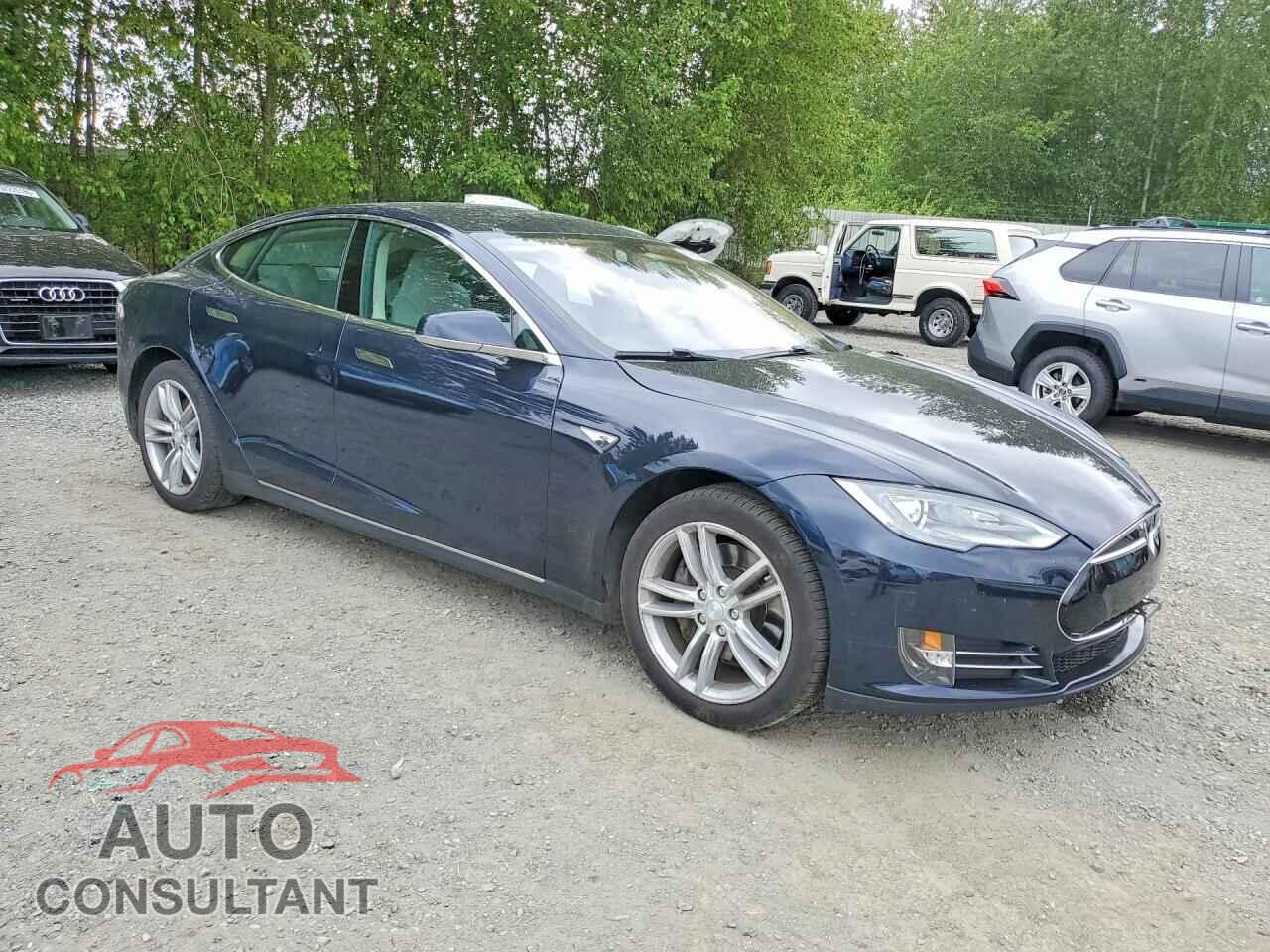 TESLA MODEL S 2013 - 5YJSA1CG0DFP19616