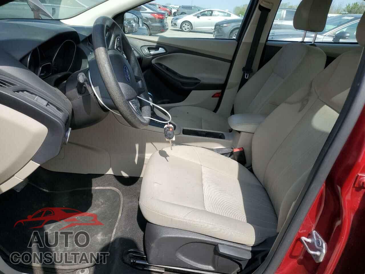 FORD FOCUS 2015 - 1FADP3F27FL348320