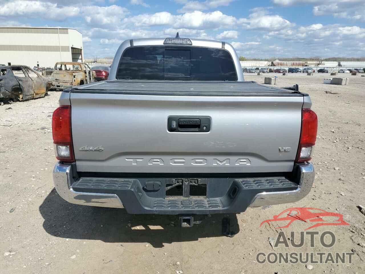 TOYOTA TACOMA 2018 - 5TFCZ5ANXJX123727