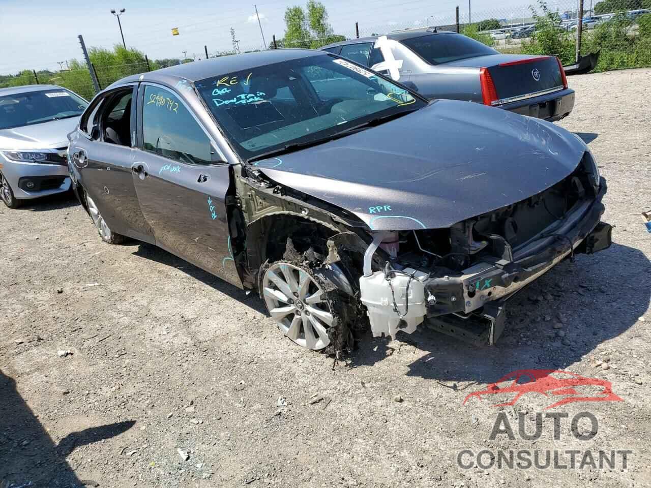 TOYOTA CAMRY 2018 - 4T1B11HKXJU137826