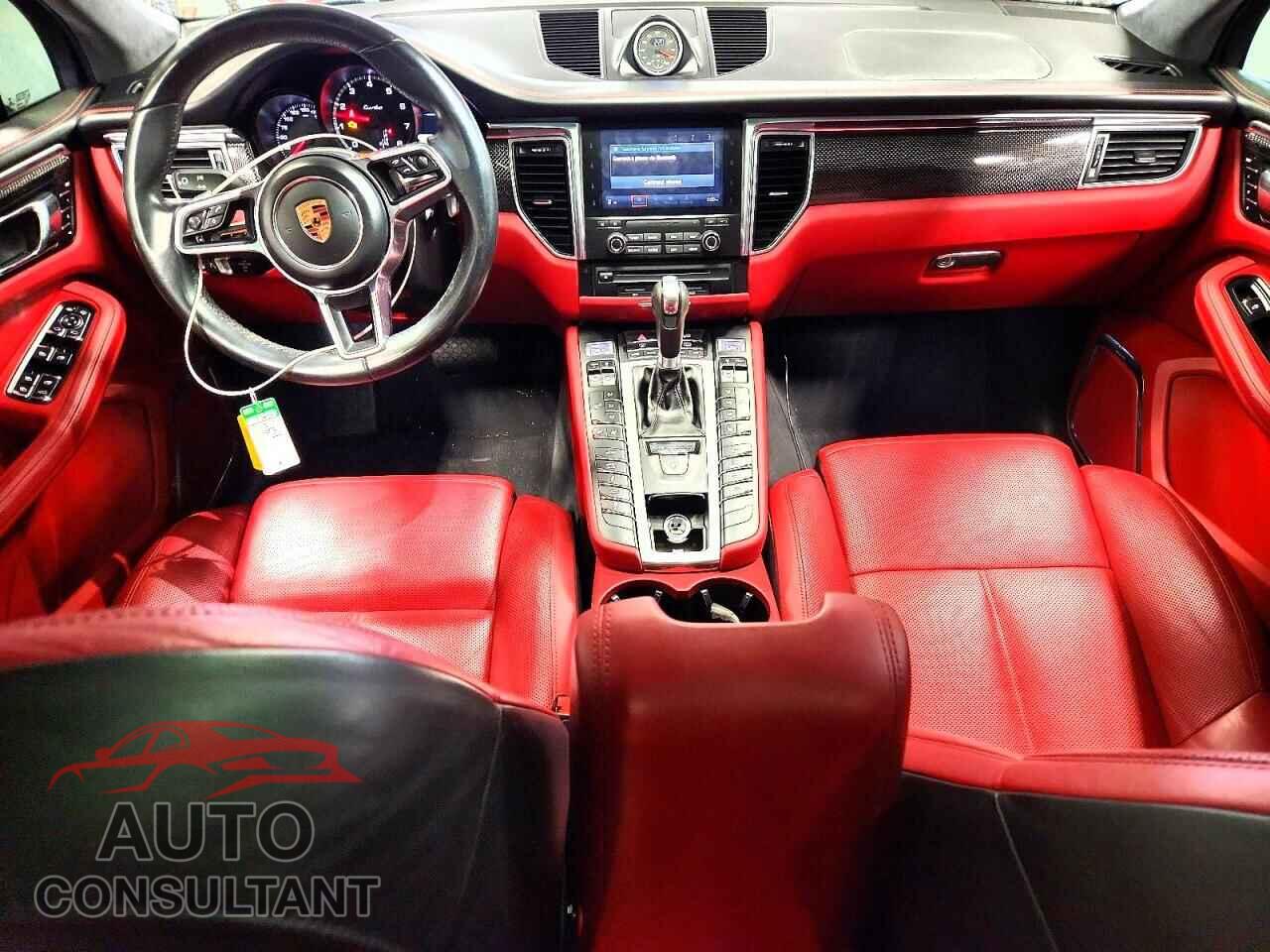 PORSCHE MACAN 2017 - WP1AF2A55HLB60098