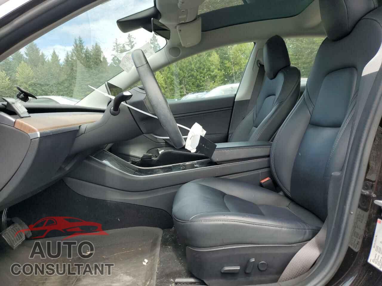TESLA MODEL 3 2018 - 5YJ3E1EB8JF070704
