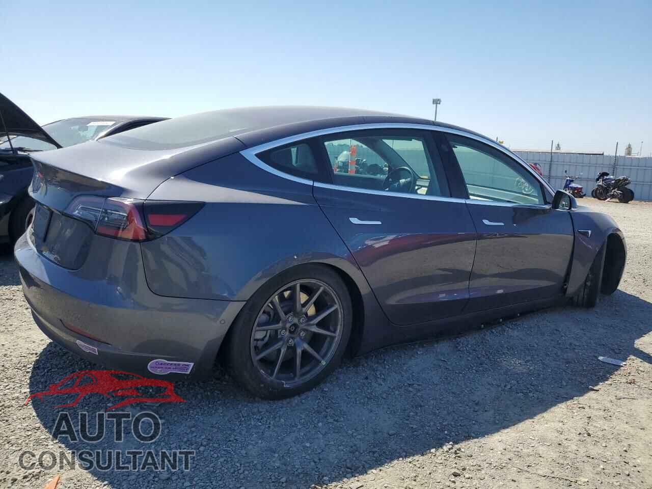TESLA MODEL 3 2019 - 5YJ3E1EA7KF411180