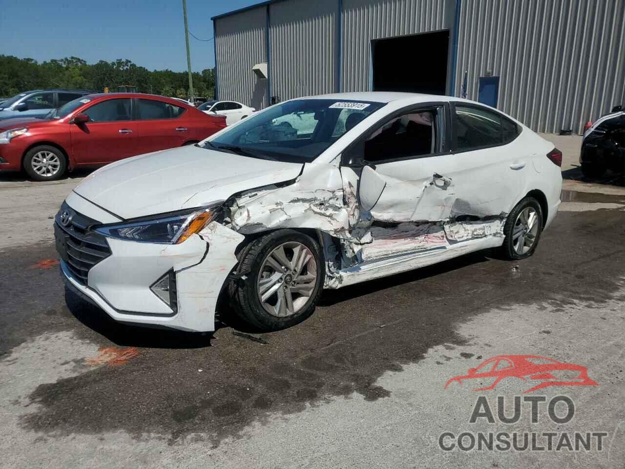 HYUNDAI ELANTRA 2020 - 5NPD84LF7LH574989