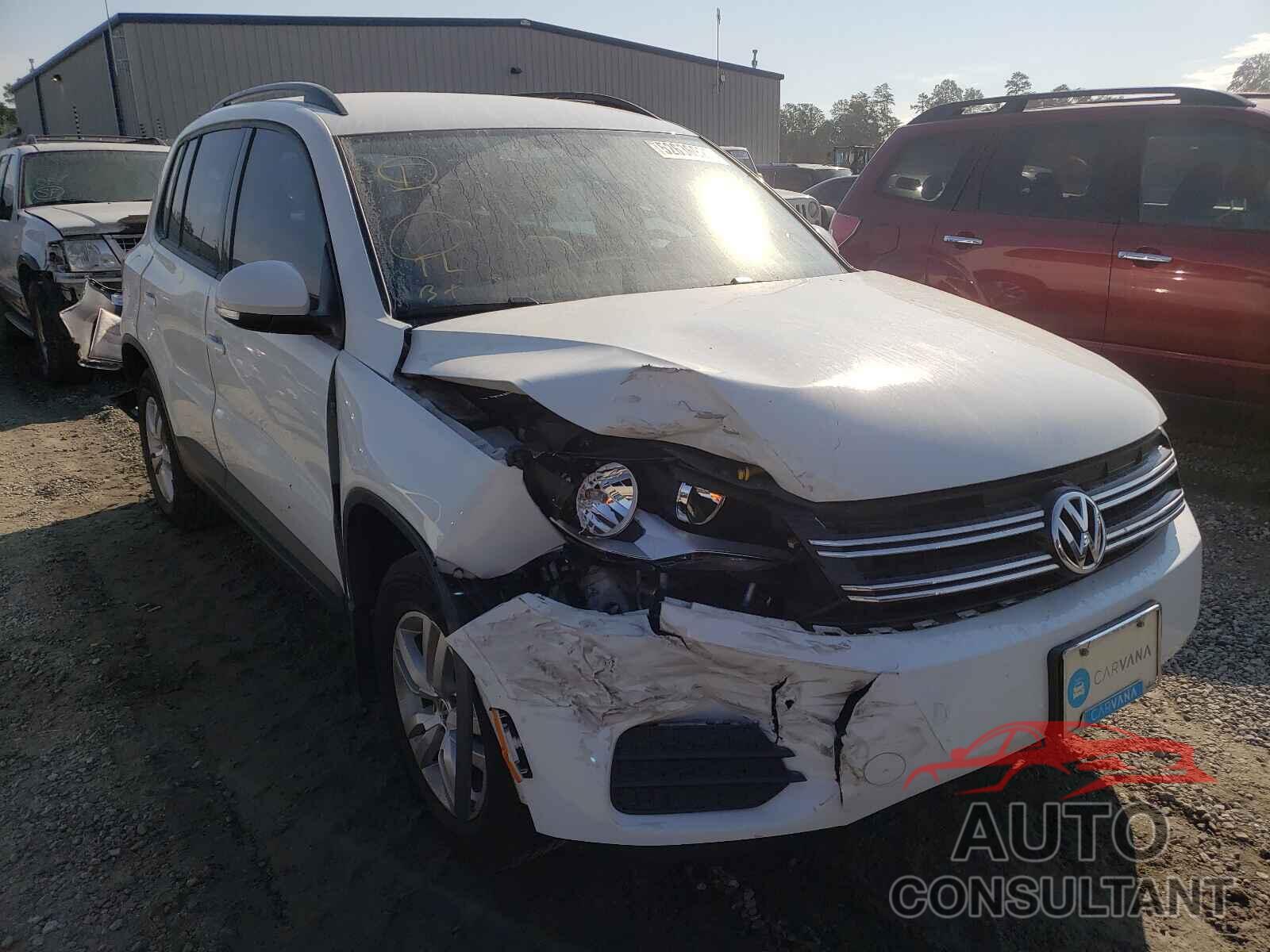 VOLKSWAGEN TIGUAN 2016 - WVGAV7AX9GW602053