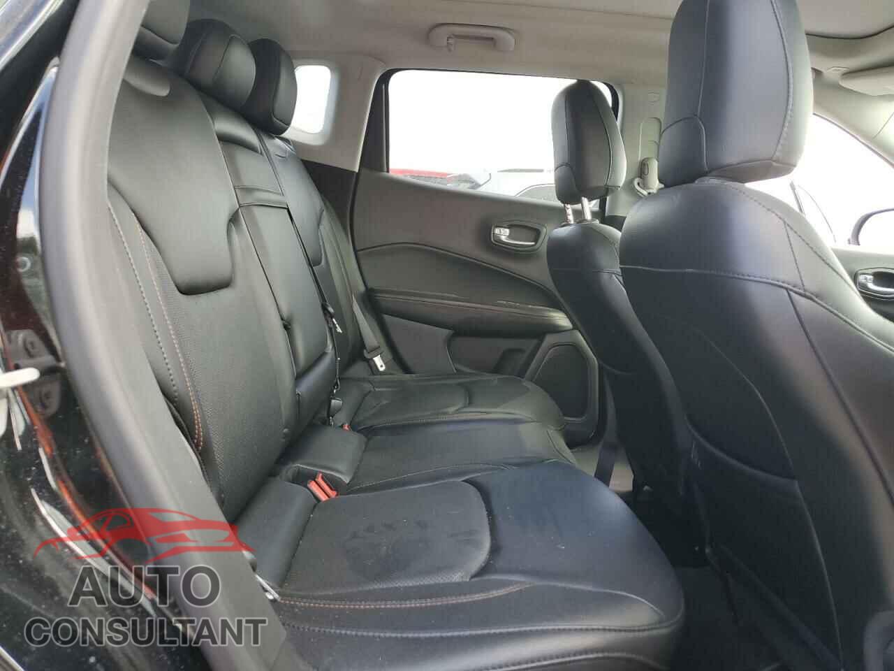 JEEP COMPASS 2018 - 3C4NJDCB0JT147298