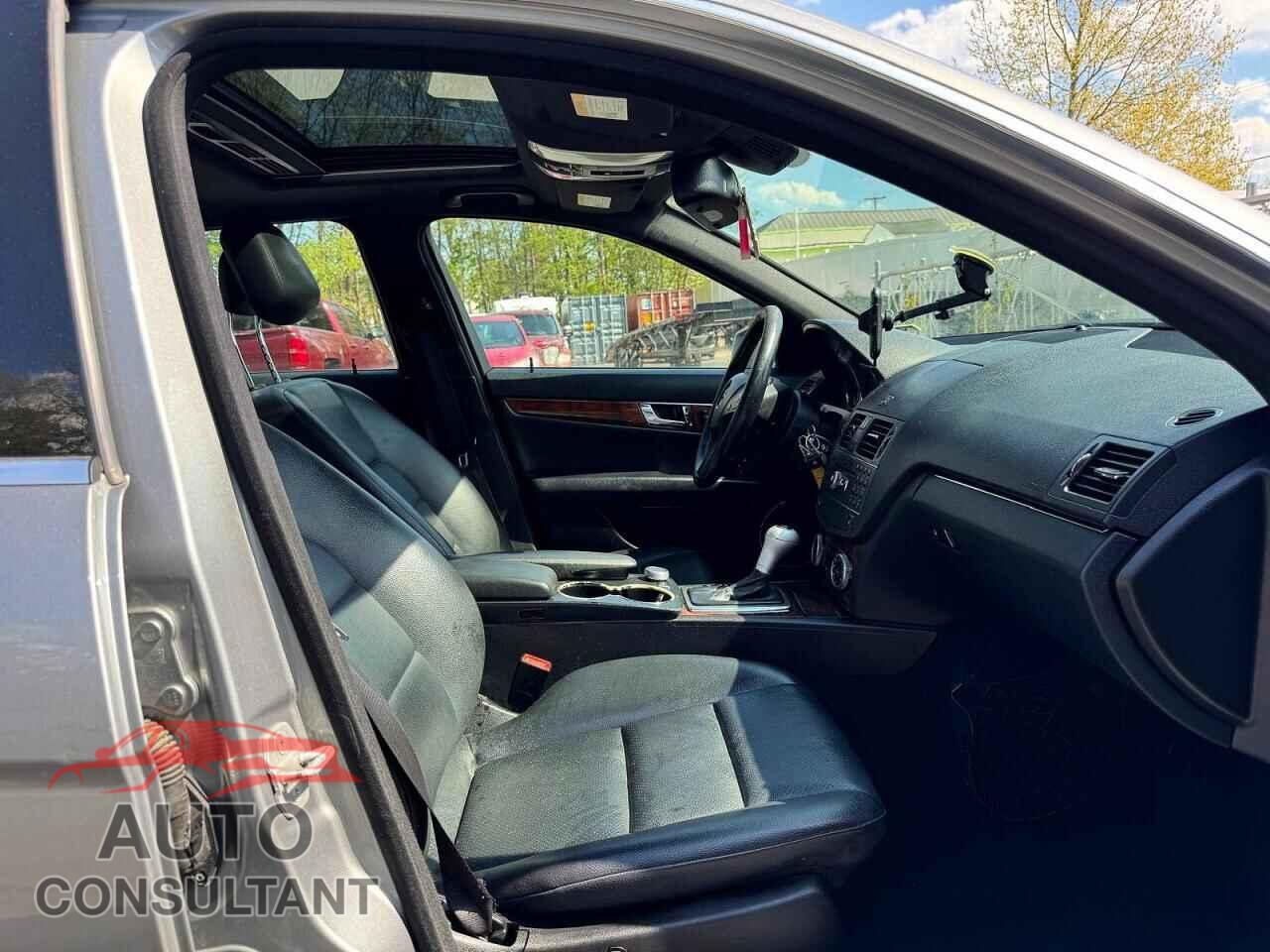 MERCEDES-BENZ C-CLASS 2010 - WDDGF8BB7AF451845