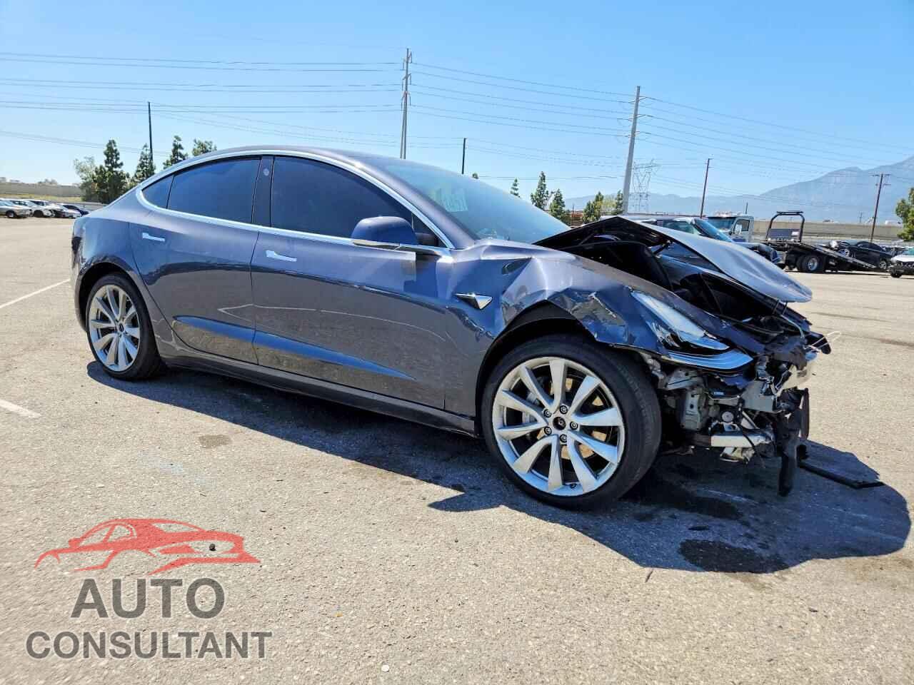 TESLA MODEL 3 2020 - 5YJ3E1EB2LF808273