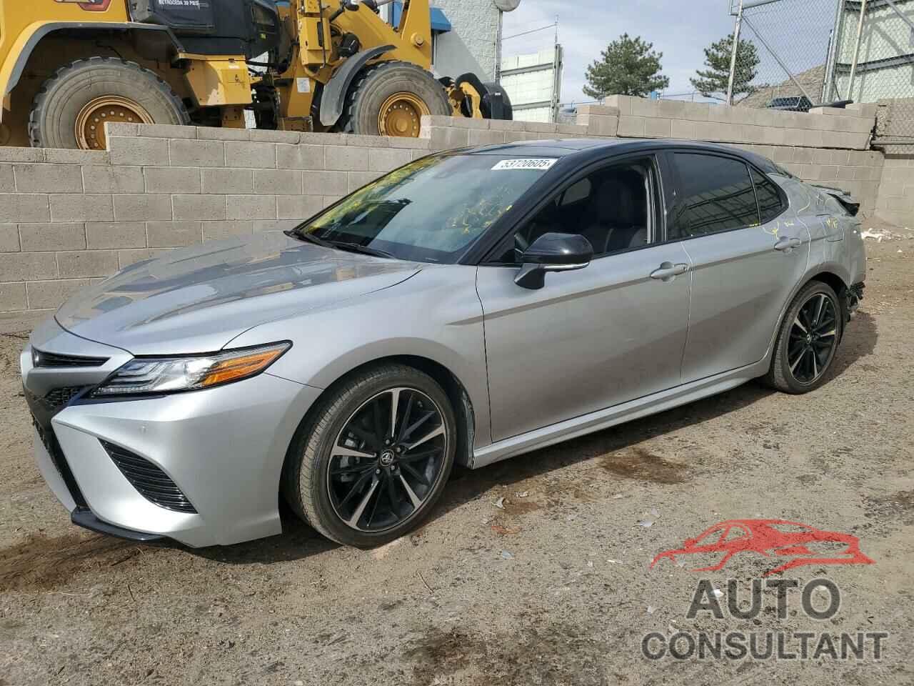 TOYOTA CAMRY 2018 - 4T1B61HK3JU144604