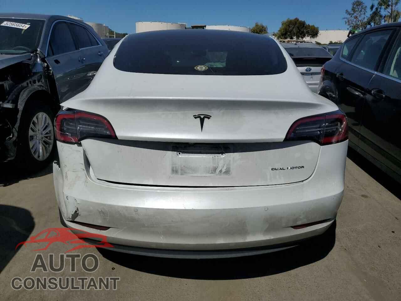 TESLA MODEL 3 2021 - 5YJ3E1EB3MF995539
