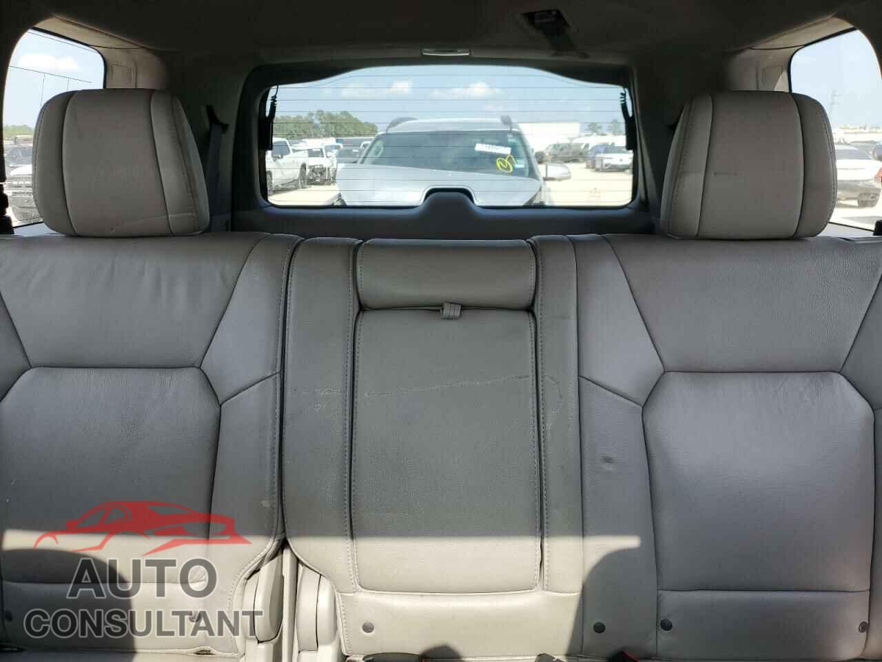 HONDA PILOT 2012 - 5FNYF3H68CB034298