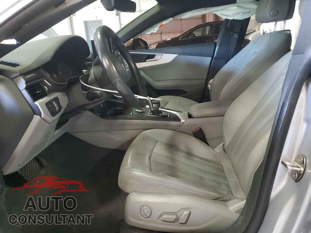 AUDI A5 2018 - WAUANCF5XJA017231