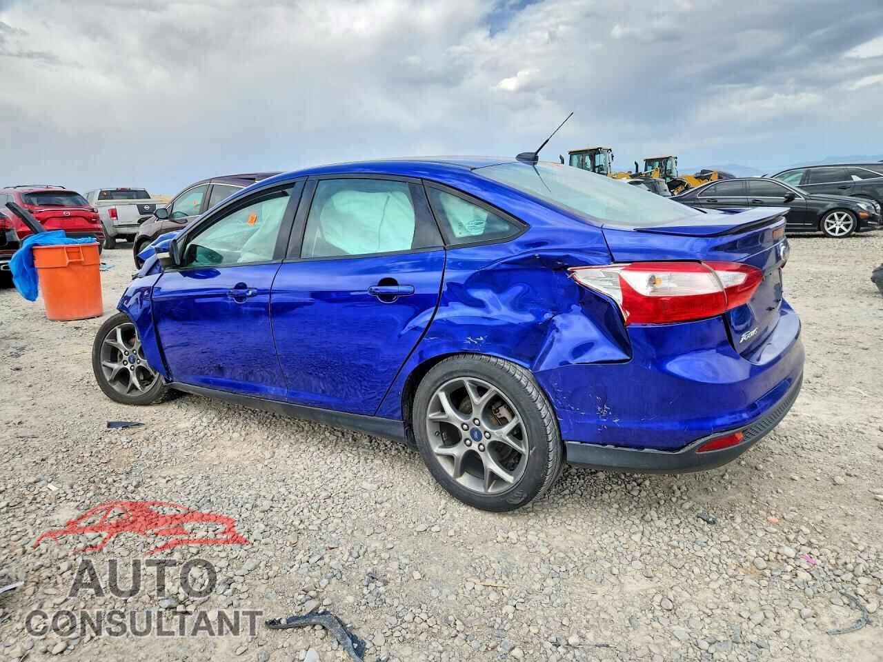 FORD FOCUS 2014 - 1FADP3F23EL234457