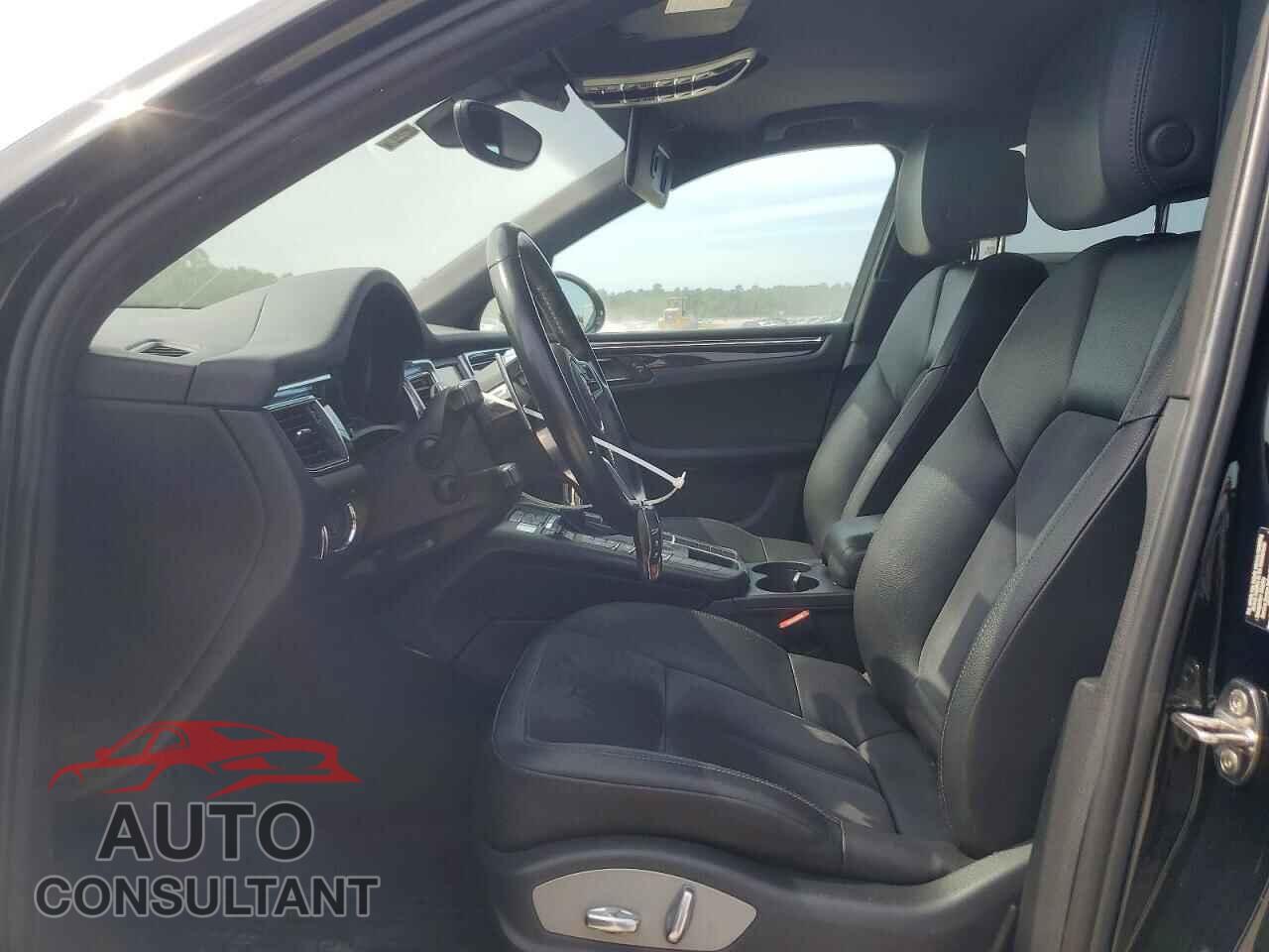 PORSCHE MACAN 2015 - WP1AB2A5XFLB52216