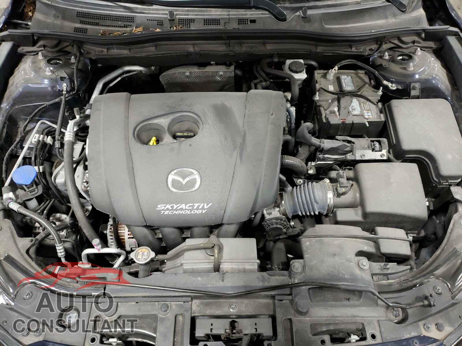 MAZDA 3 2018 - 3MZBN1V39JM210773