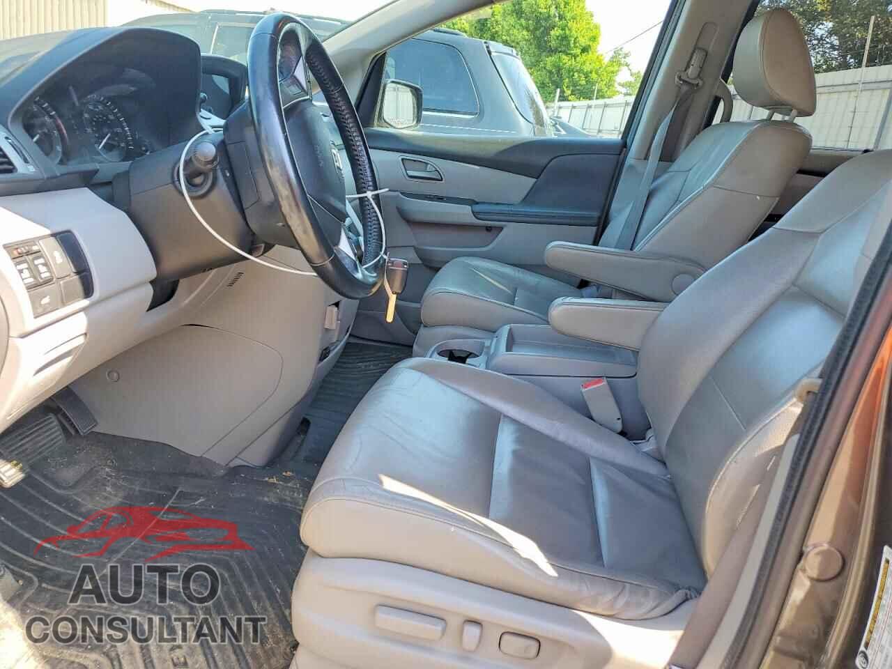 HONDA ODYSSEY 2013 - 5FNRL5H62DB004045
