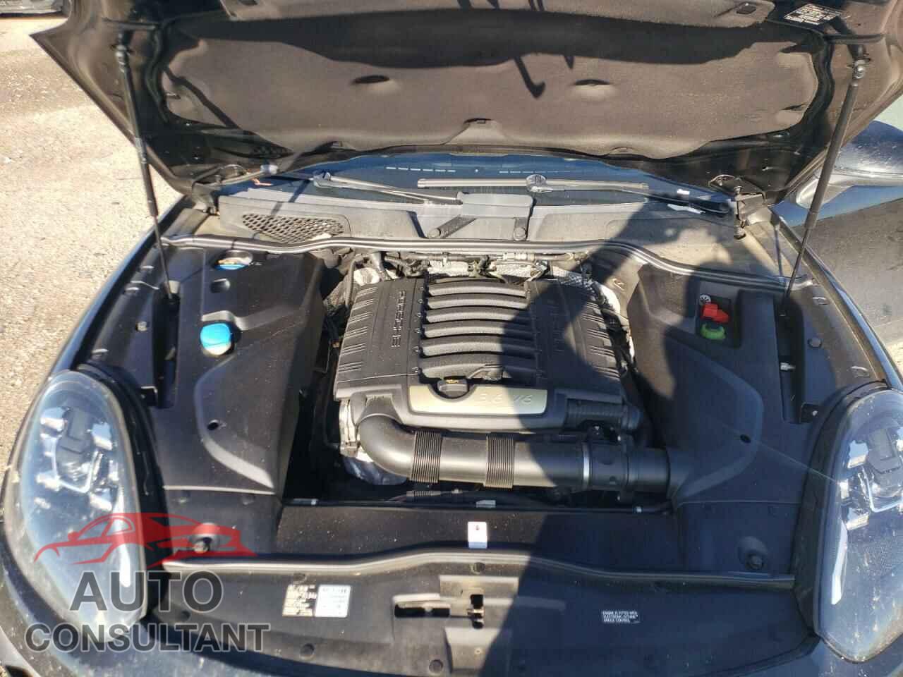 PORSCHE CAYENNE 2016 - WP1AA2A24GKA36803