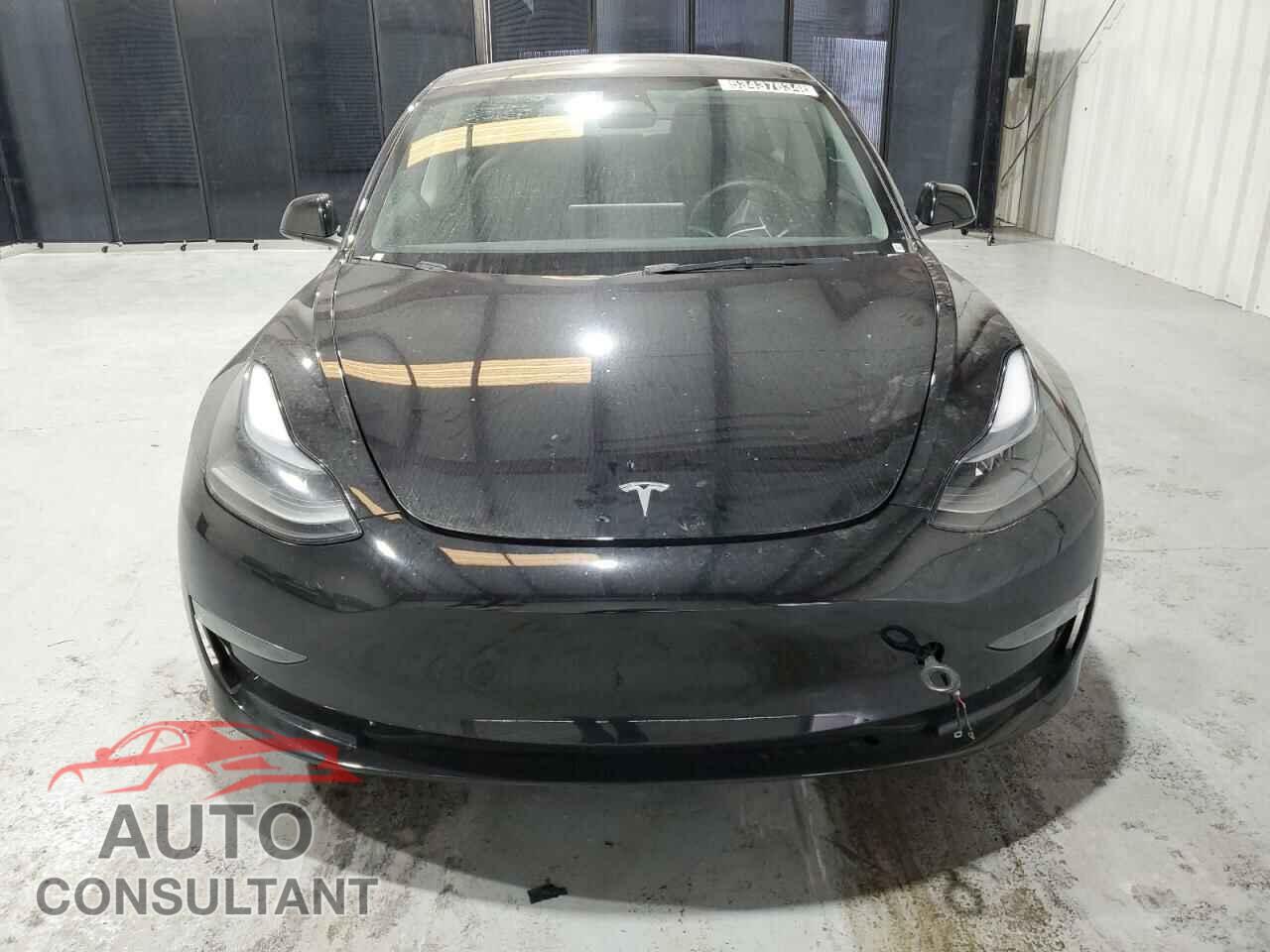TESLA MODEL 3 2023 - 5YJ3E1EA5PF453757