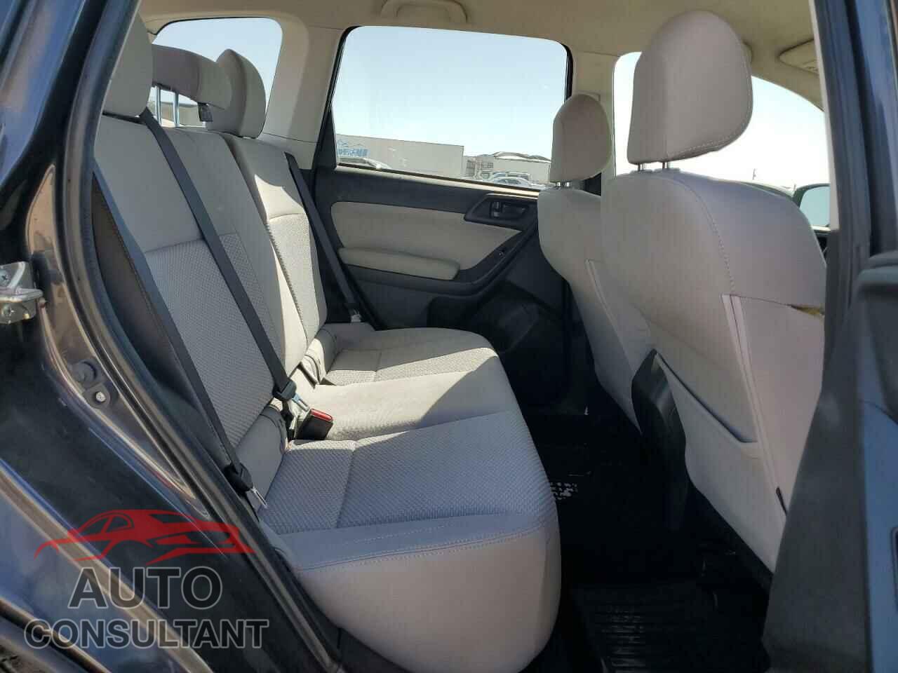 SUBARU FORESTER 2017 - JF2SJABC2HH557123