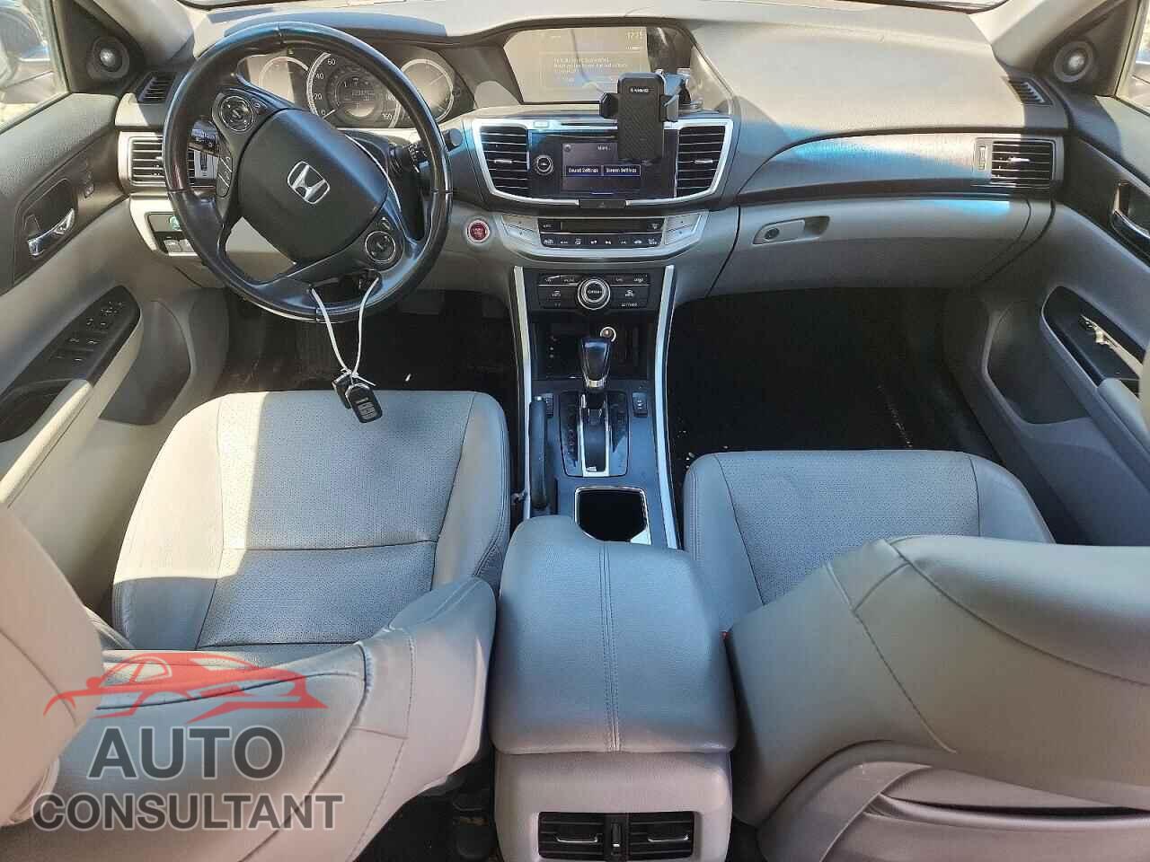 HONDA ACCORD 2013 - 1HGCR2F80DA055674