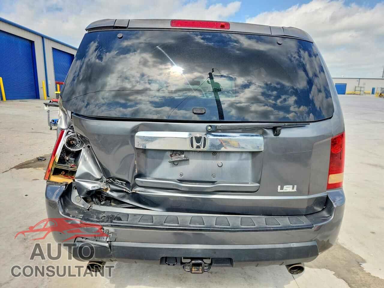HONDA PILOT 2011 - 5FNYF3H57BB004330