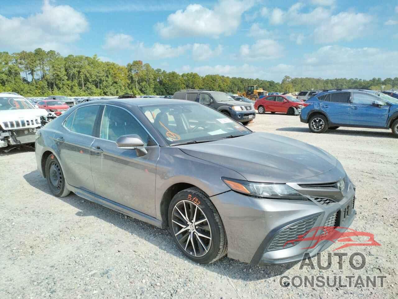 TOYOTA CAMRY 2022 - 4T1G11AK5NU618623