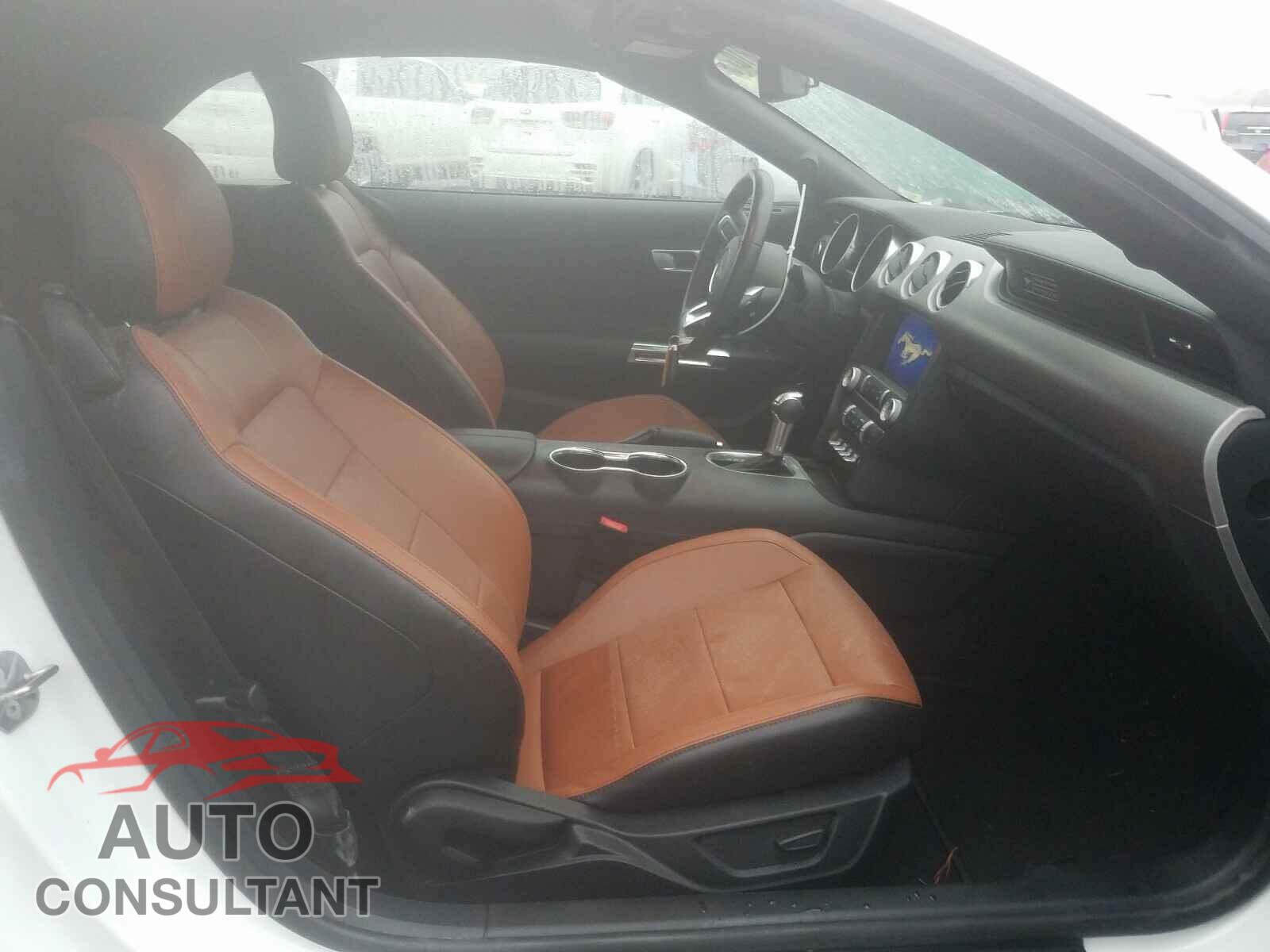 FORD MUSTANG 2020 - 1FATP8UH4L5106049
