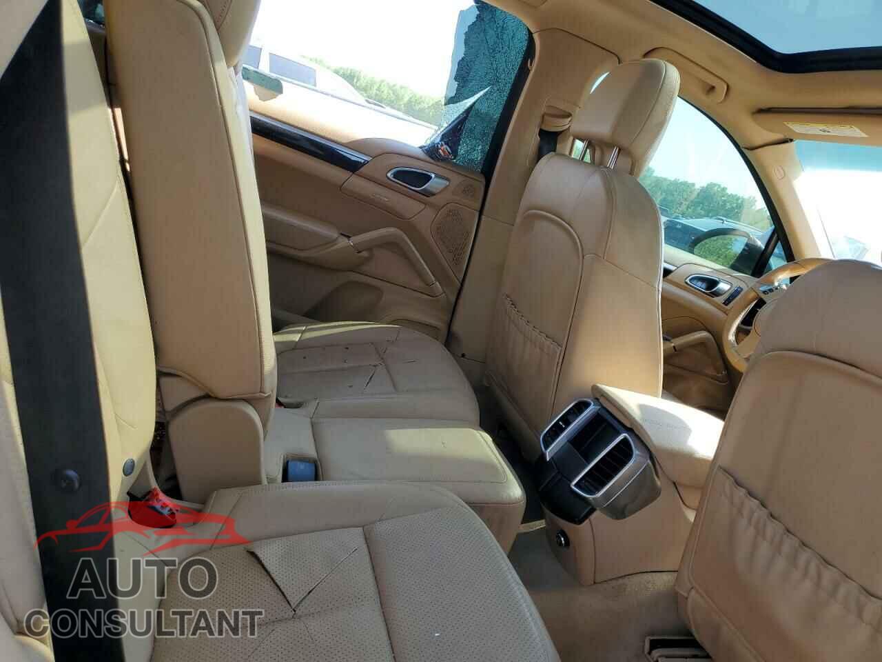 PORSCHE CAYENNE 2013 - WP1AA2A27DLA19371