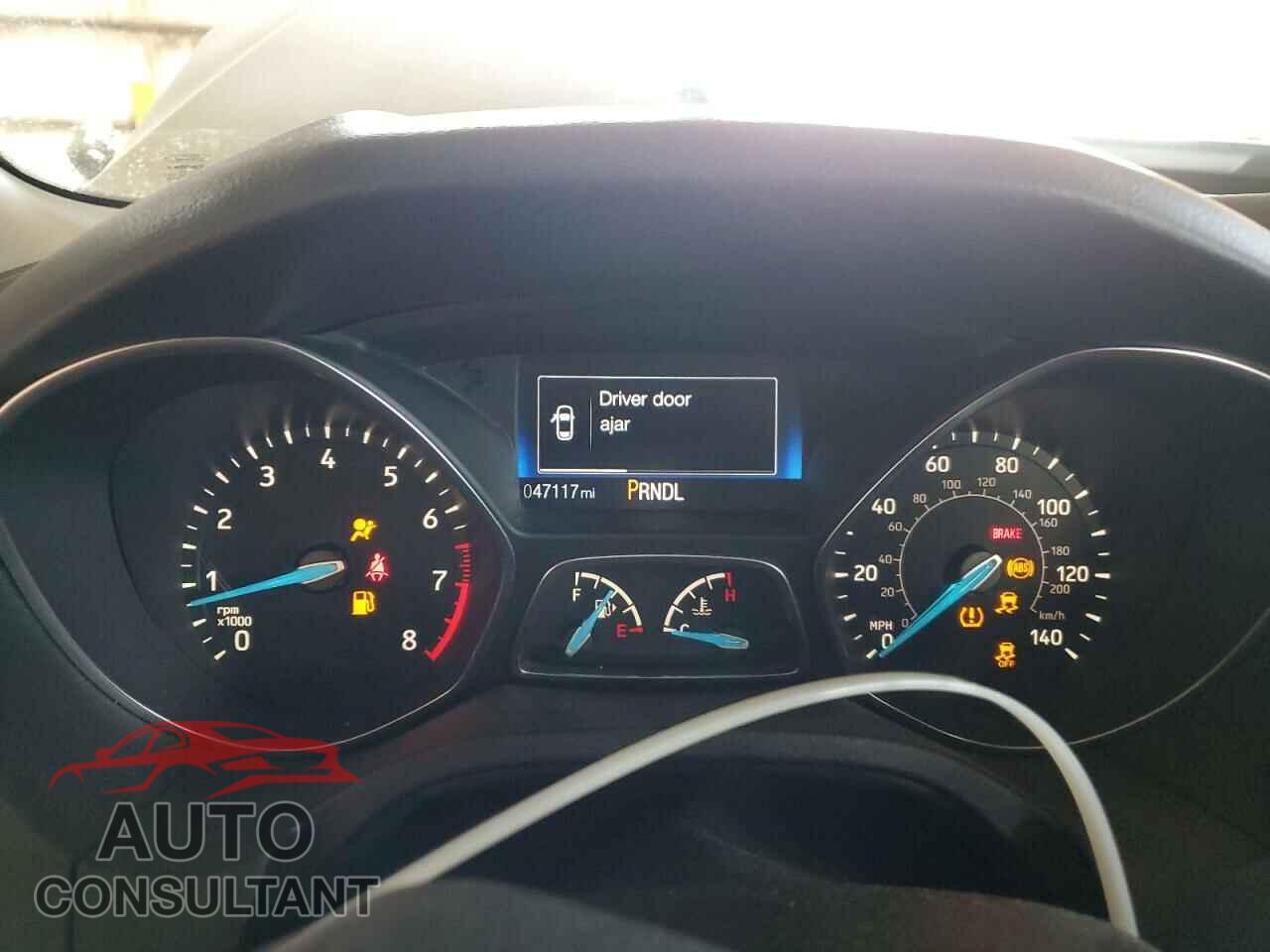 FORD FOCUS 2015 - 1FADP3F26FL232137