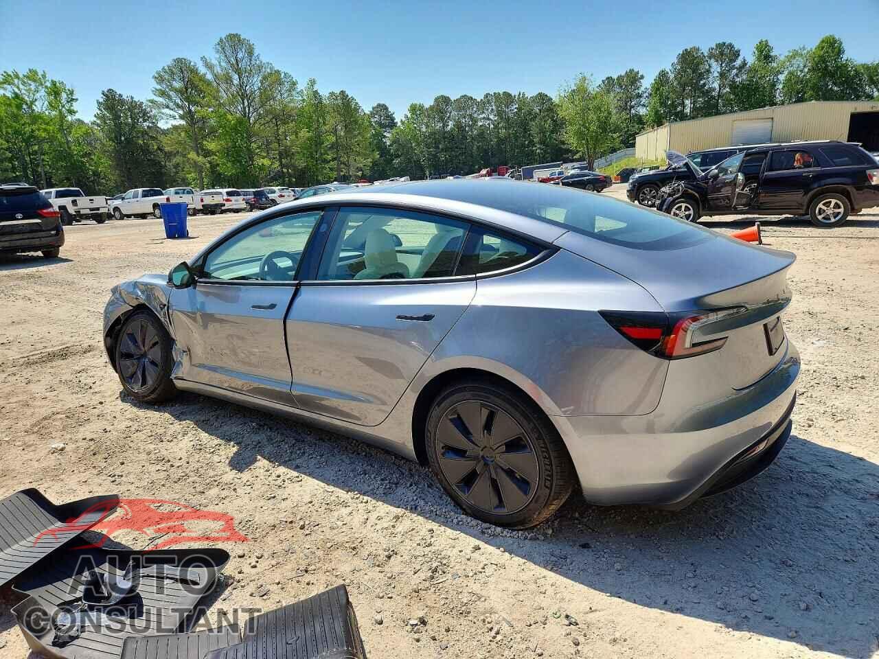 TESLA MODEL 3 2026 - 5YJ3E1EAXTF170944