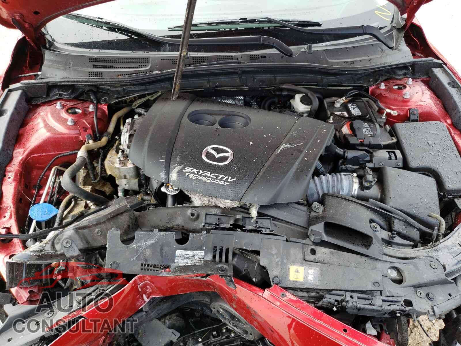 MAZDA 3 2018 - 3MZBN1M3XJM217541
