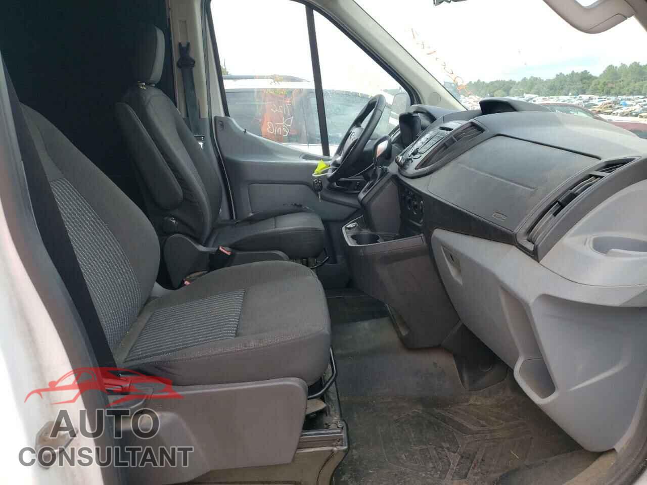 FORD TRANSIT 2019 - 1FTYR2CM6KKB08178