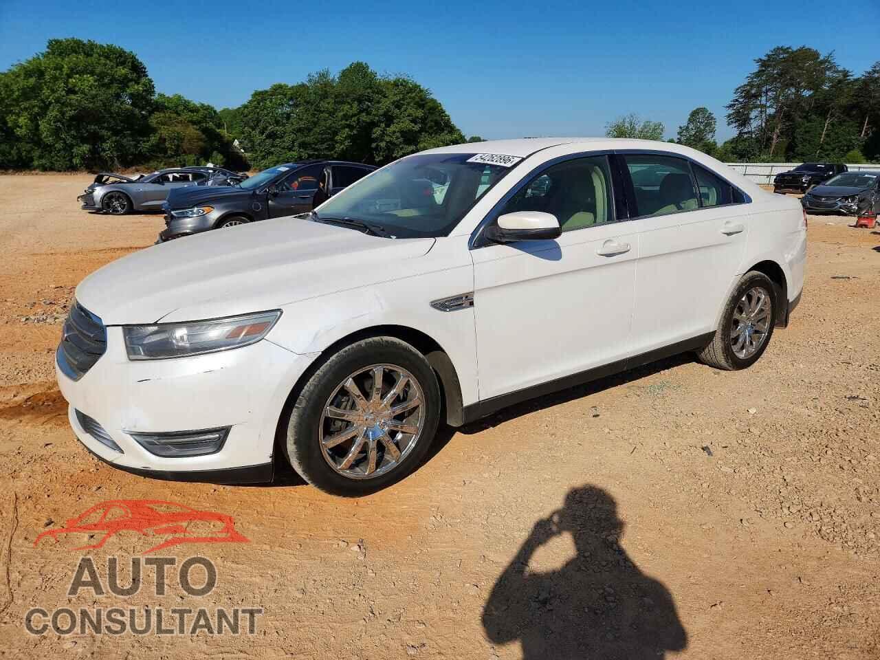 FORD TAURUS 2013 - 1FAHP2E85DG149516