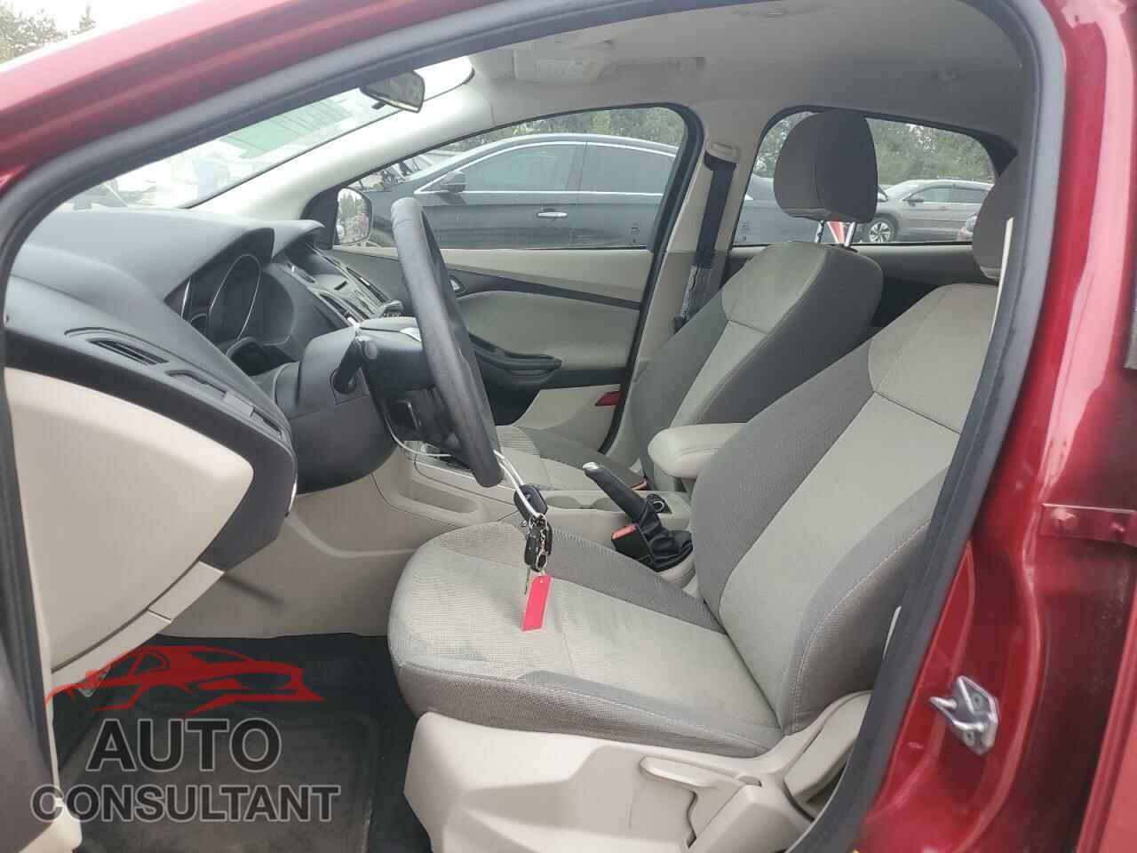 FORD FOCUS 2013 - 1FADP3K29DL142077