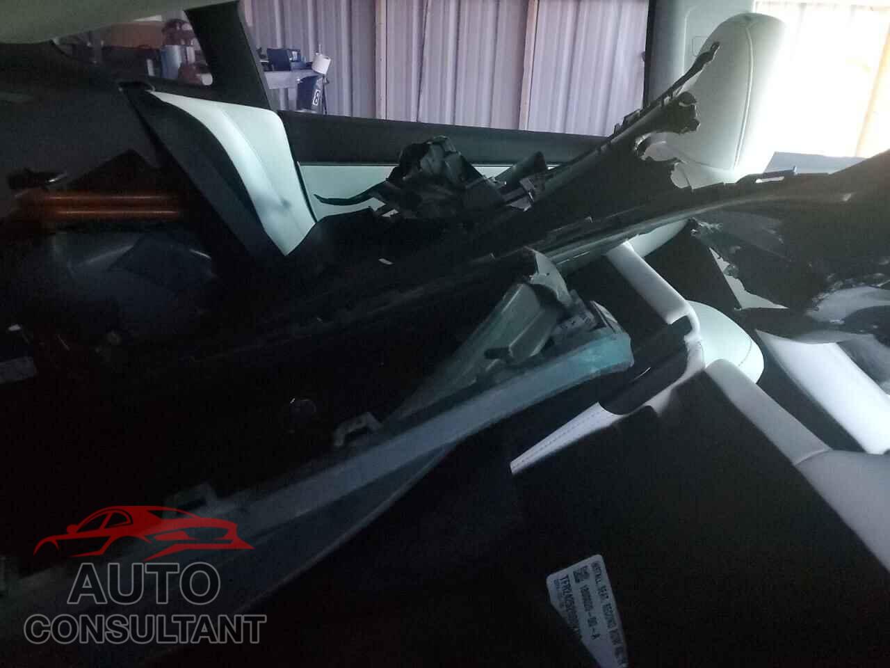 TESLA MODEL 3 2024 - 5YJ3E1EA1RF859926