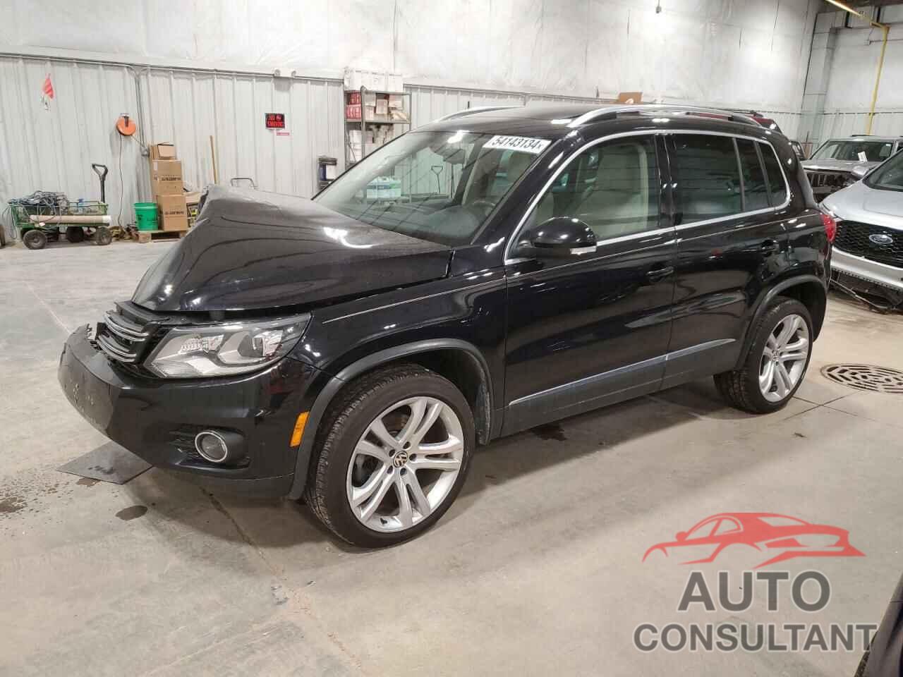 VOLKSWAGEN TIGUAN 2016 - WVGBV7AX4GW616074