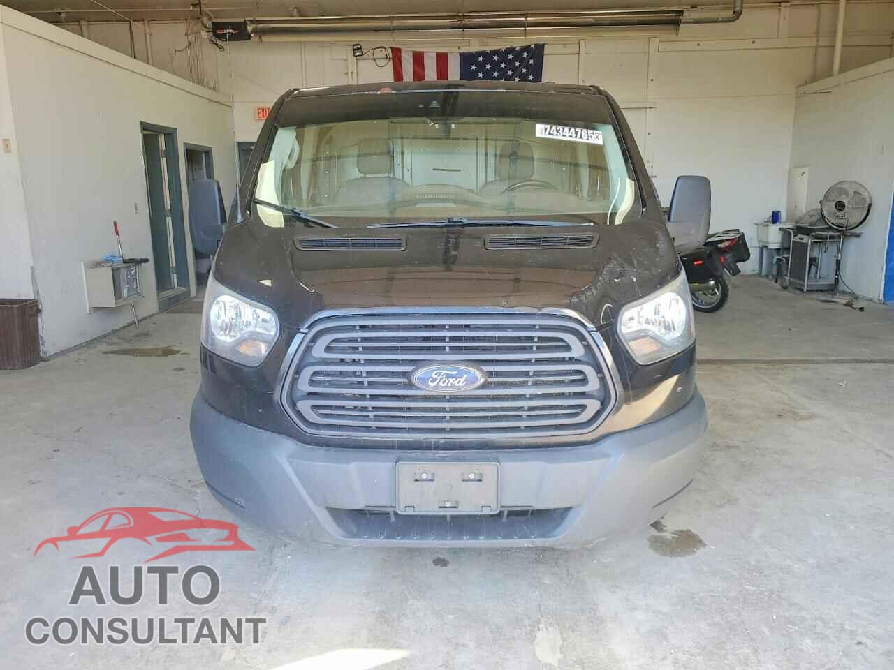 FORD TRANSIT 2017 - 1FTYR2YG5HKB18714