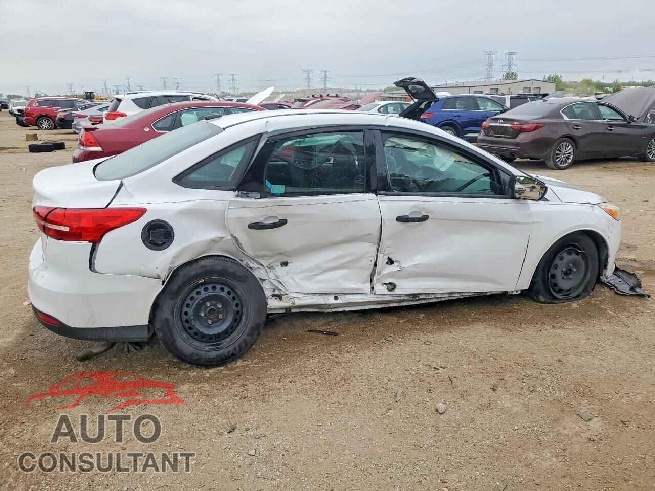 FORD FOCUS 2015 - 1FADP3E25FL312370