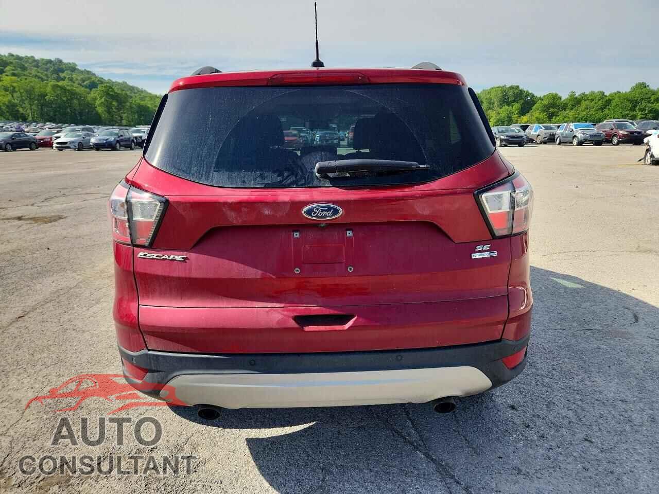 FORD ESCAPE 2017 - 1FMCU9GD0HUD26055