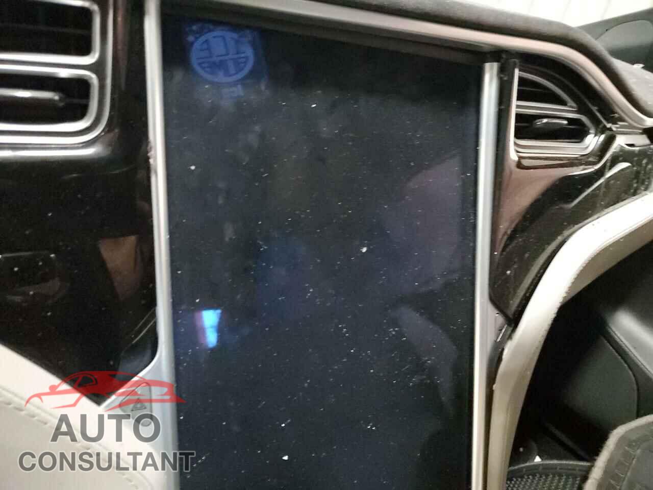 TESLA MODEL S 2015 - 5YJSA1E25FF106153