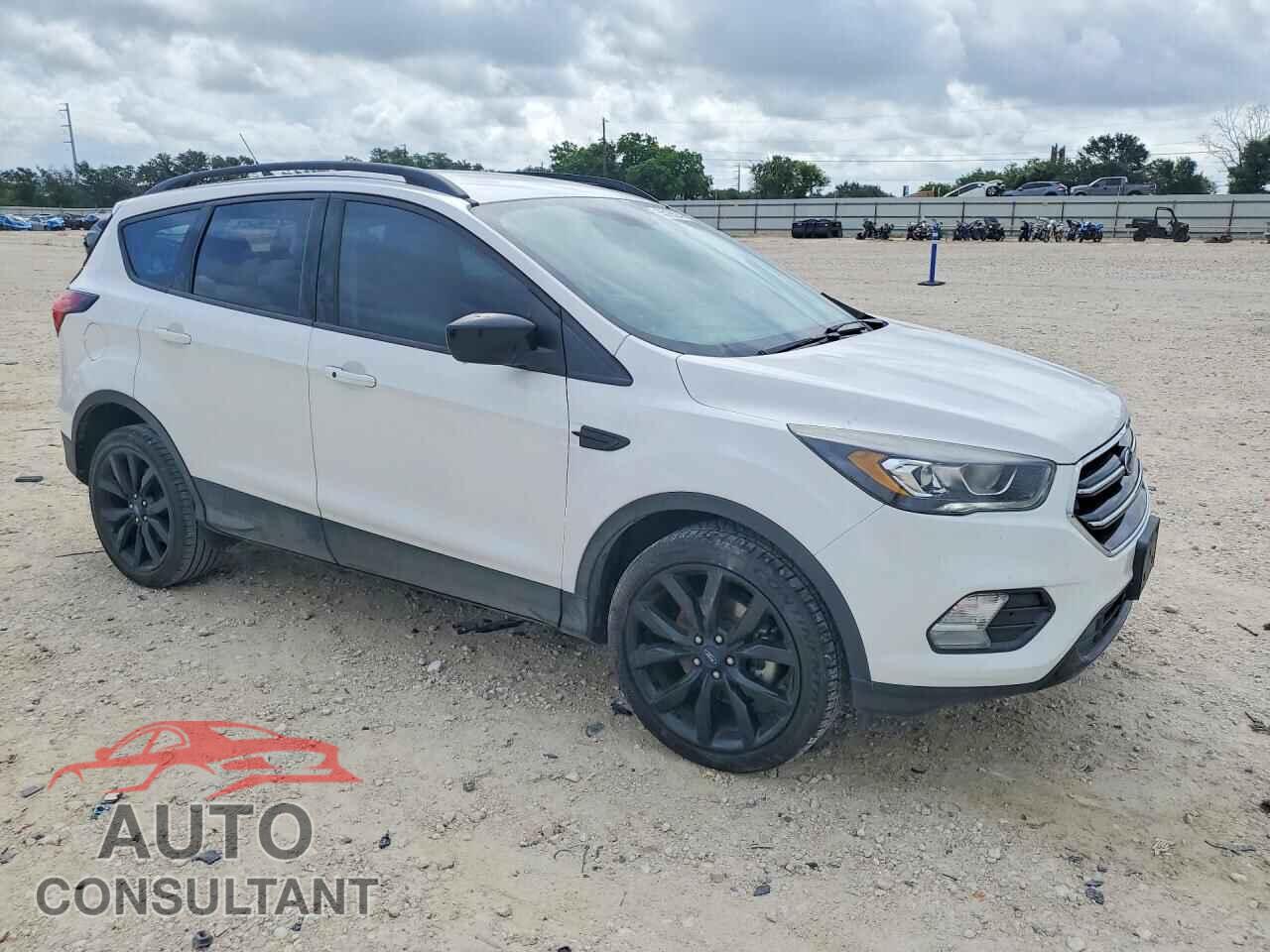FORD ESCAPE 2019 - 1FMCU0GD4KUC25202