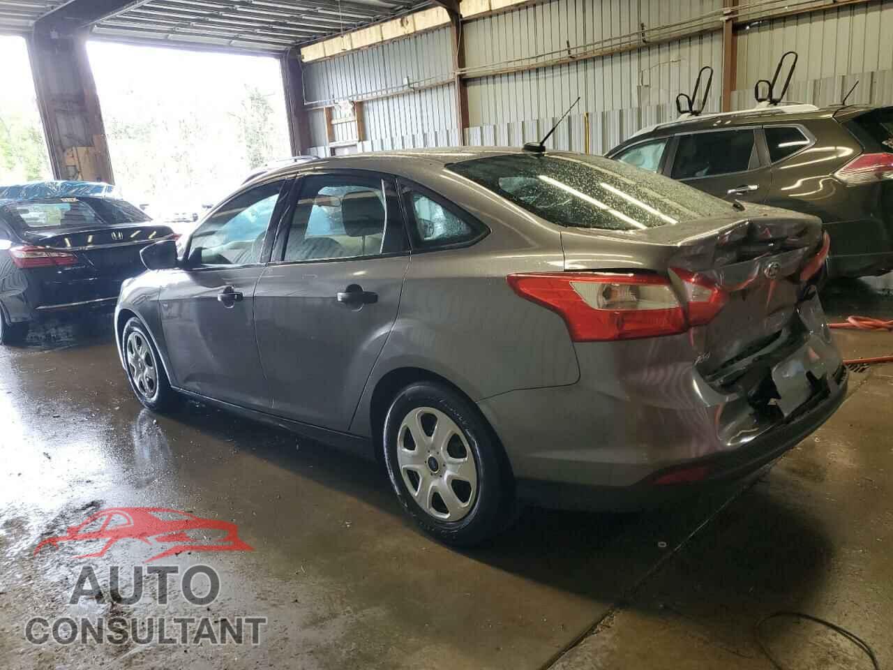 FORD FOCUS 2013 - 1FADP3E28DL241372