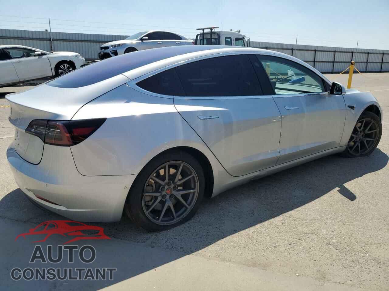 TESLA MODEL 3 2018 - 5YJ3E1EA8JF007027