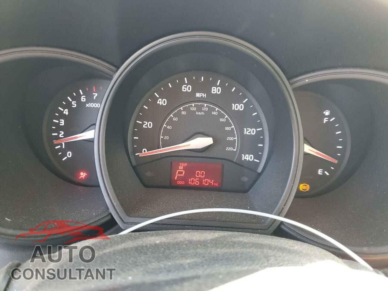 KIA RIO 2013 - KNADM5A32D6307021