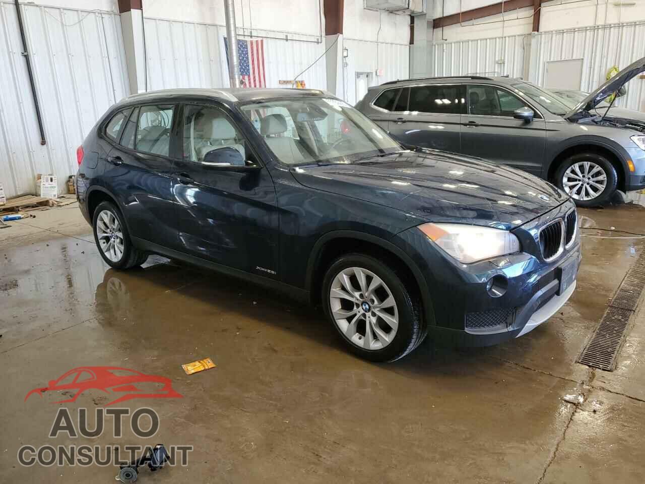 BMW X1 2013 - WBAVL1C59DVR90212