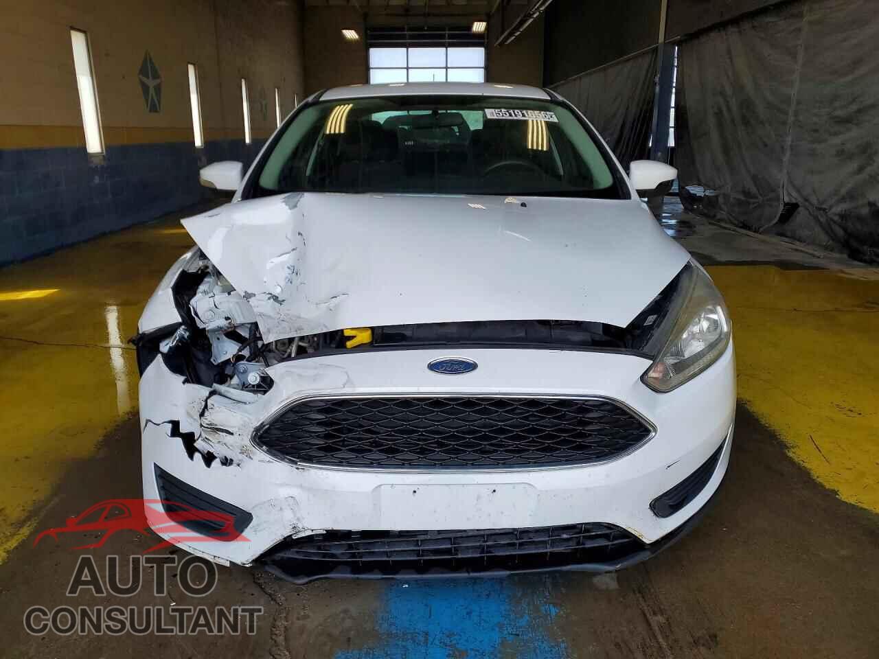 FORD FOCUS 2017 - 1FADP3F27HL267482
