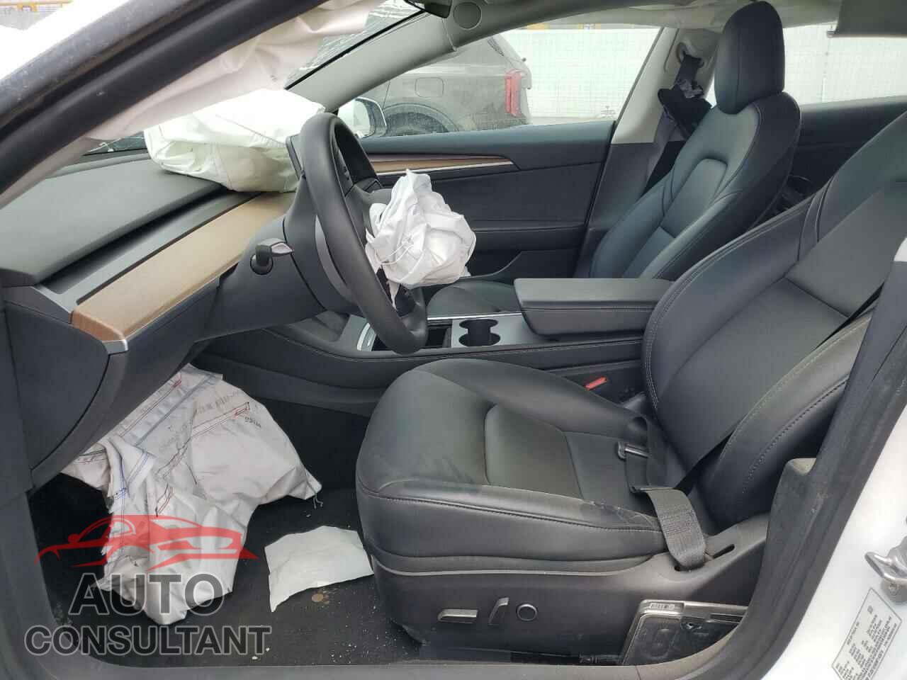 TESLA MODEL 3 2022 - 5YJ3E1EA8NF143874