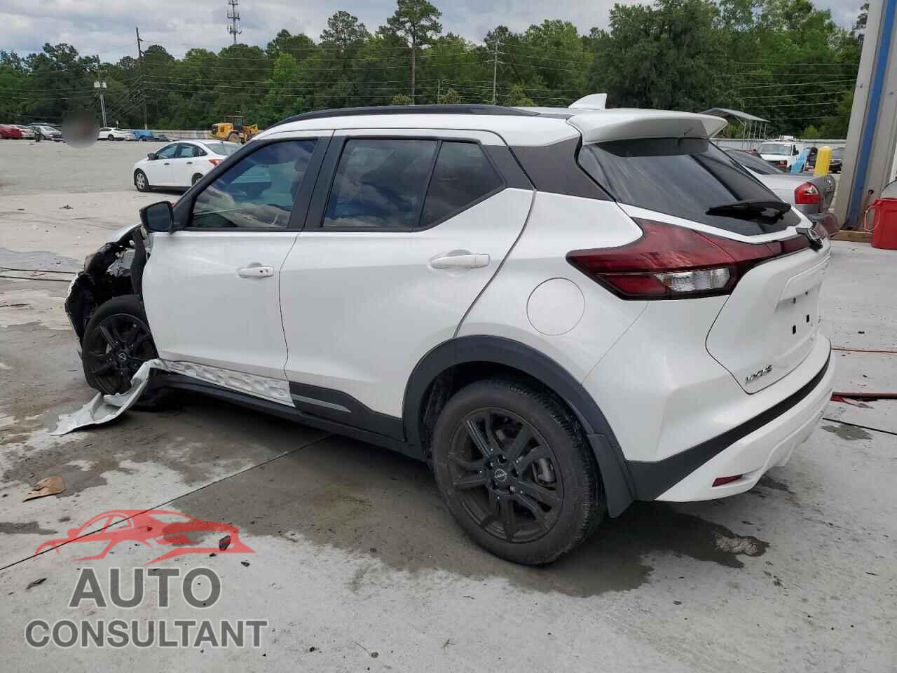 NISSAN KICKS 2023 - 3N1CP5DV1PL480464