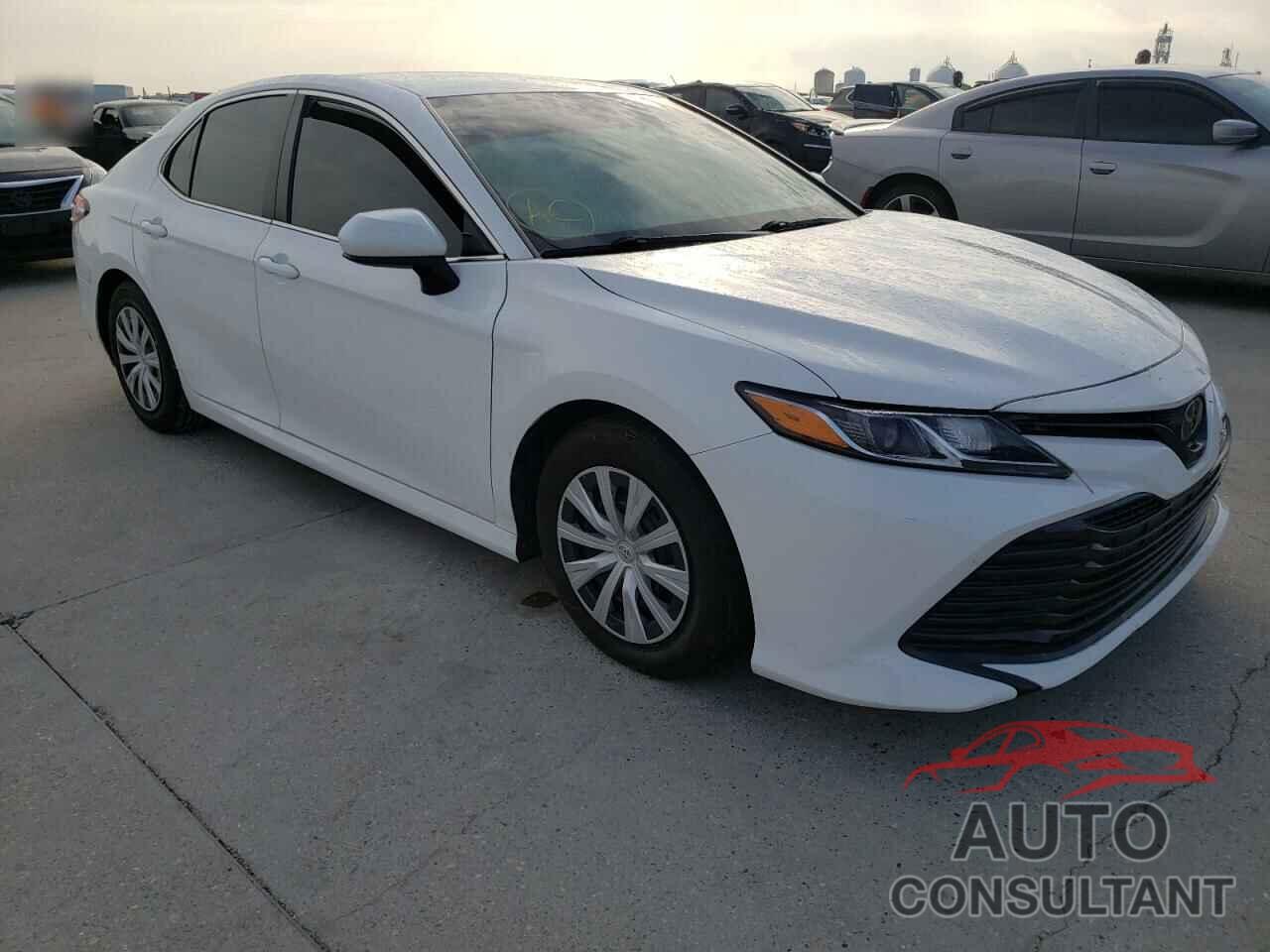 TOYOTA CAMRY 2019 - 4T1B11HK2KU824929