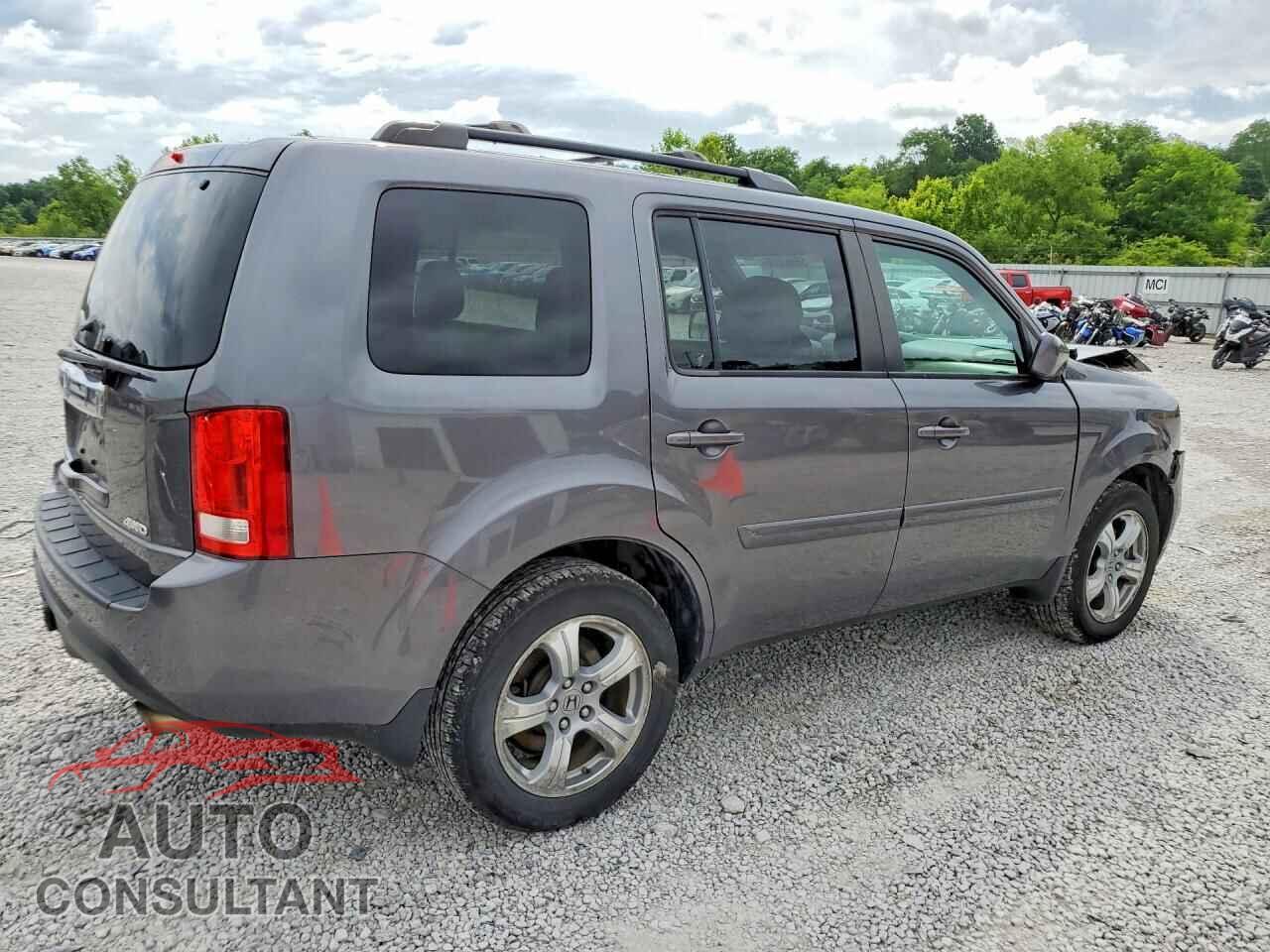 HONDA PILOT 2015 - 5FNYF4H41FB002253